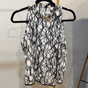 Elizabeth and James size S black and white silk top